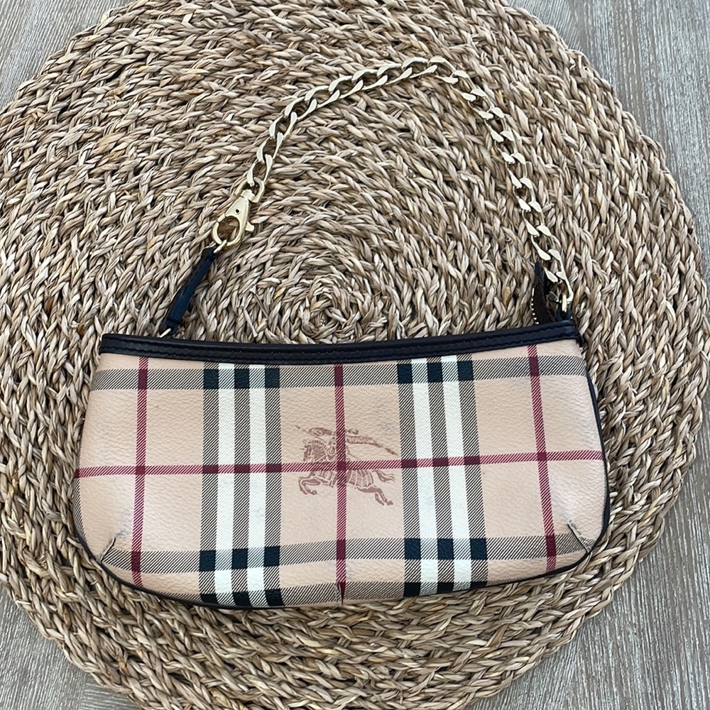 Burberry mini Clara wristlet pochette - Picture 5 of 16